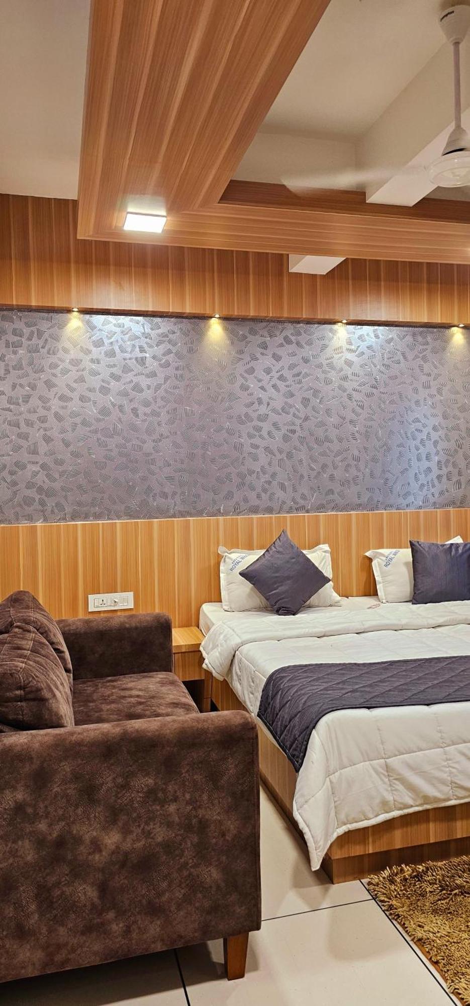 Hotel Royal Wings Elur Экстерьер фото