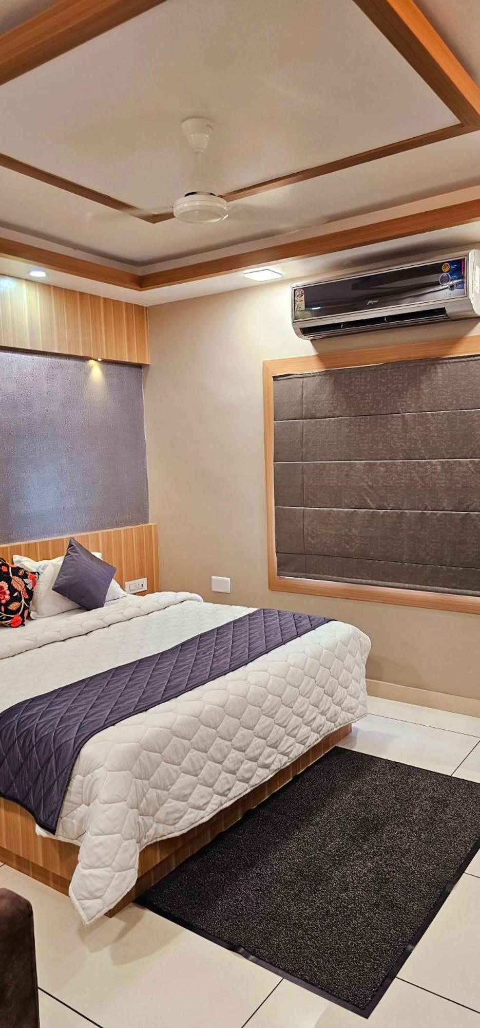 Hotel Royal Wings Elur Экстерьер фото